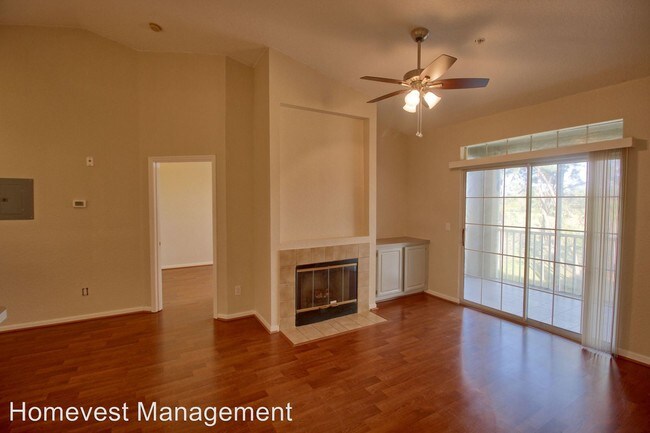 Building Photo - 1 br, 1 bath House - 2167 Lake Debra Dr #736