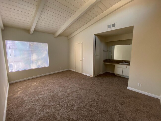 Foto del edificio - 2706 Delaware St