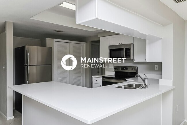 Building Photo - 3 Bedroom Pet-Friendly Home in PORT RICHEY, FL with Main Street Renewal
