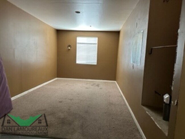Foto del edificio - 4 Bedroom in East Woodland