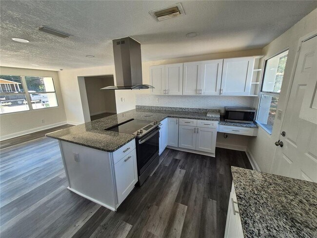 Foto del edificio - 3312 E Ellicott St