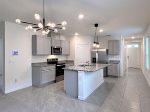 Building Photo - 4643 Ostero St