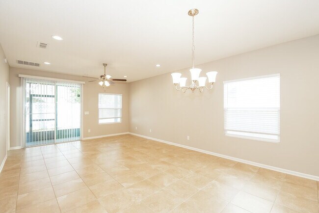 Foto del edificio - 4120 Grayfield Ln