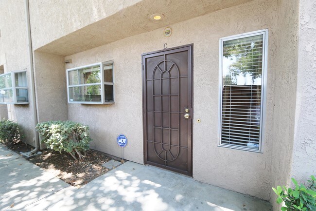 Building Photo - 1716 S Mountain Ave