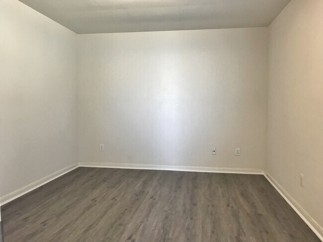 Foto del edificio - 28831 Frio River Loop