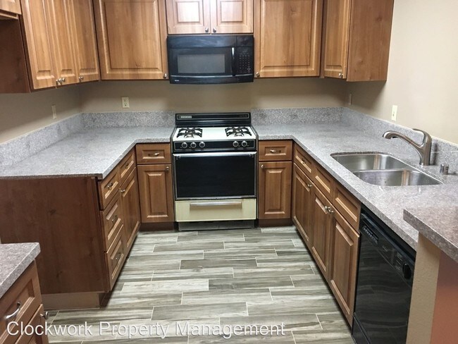 Building Photo - 2 br, 2.5 bath House - 962 W Arrow Hwy #E