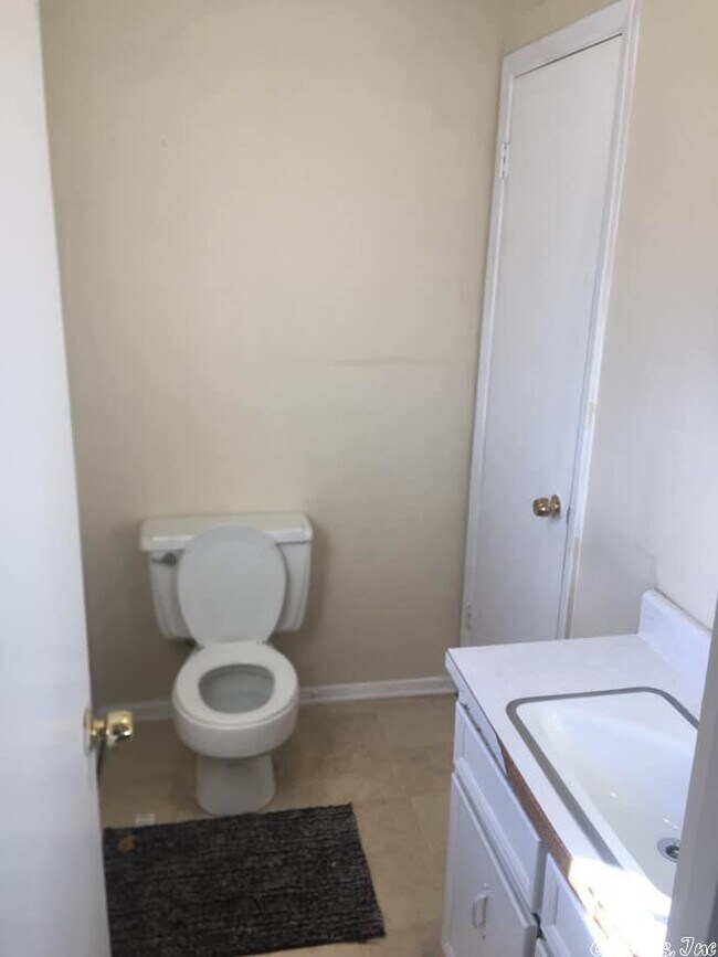 3939 Wooddale Dr, Little Rock, AR 72209 House for Rent in Little Rock