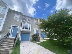 Building Photo - 7712 Chatfield Ln