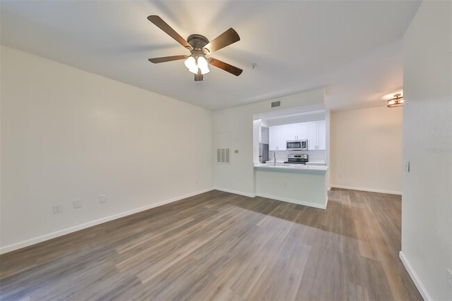 Building Photo - 17106 Carrington Park Dr