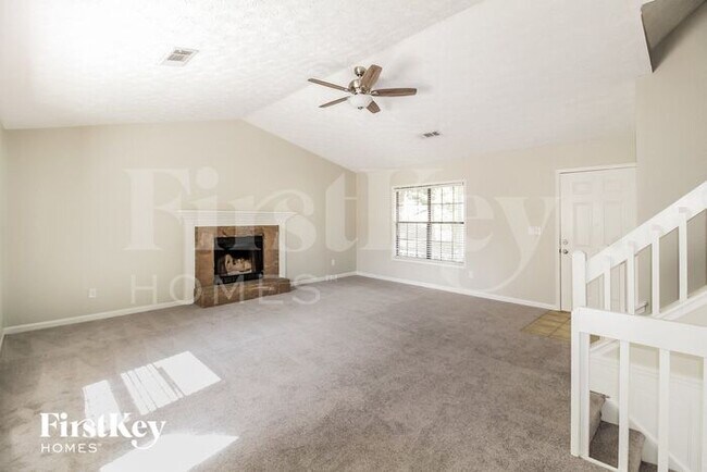 Building Photo - 2118 Hoot Owl Trail