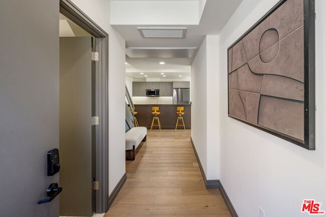 Building Photo - 118 Orlando Ave