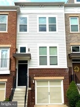 Building Photo - 42654 New Dawn Terrace