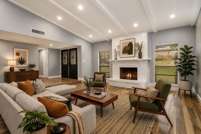 Foto del edificio - 4716 Roberts Dr