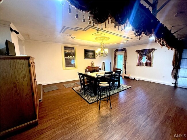 Building Photo - 222-220 E Seneca Turnpike