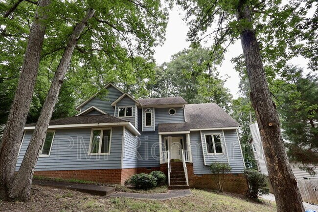 Building Photo - 11418 Hardwood Dr