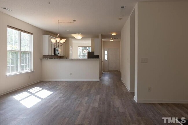Foto del edificio - 201 Indian Elm Ln