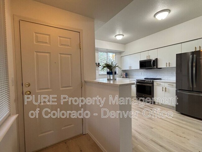 Building Photo - 6484 Silver Mesa Dr
