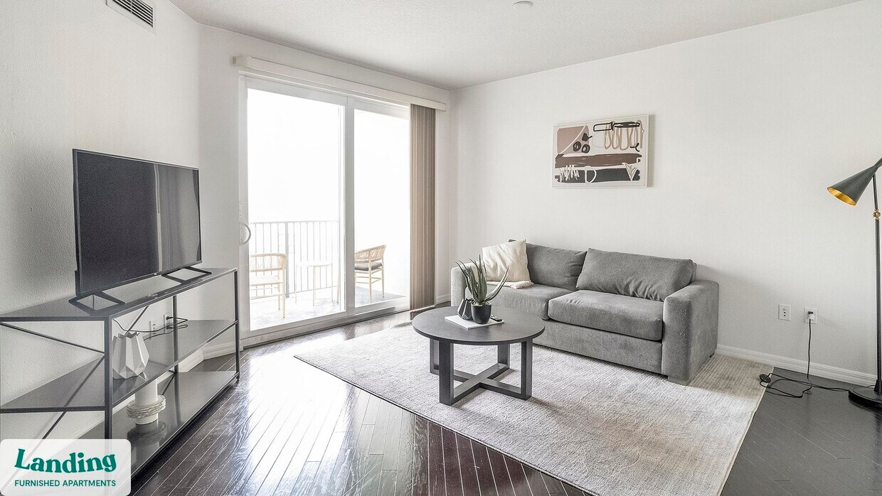 Foto principal - 440 NE 4th Ave