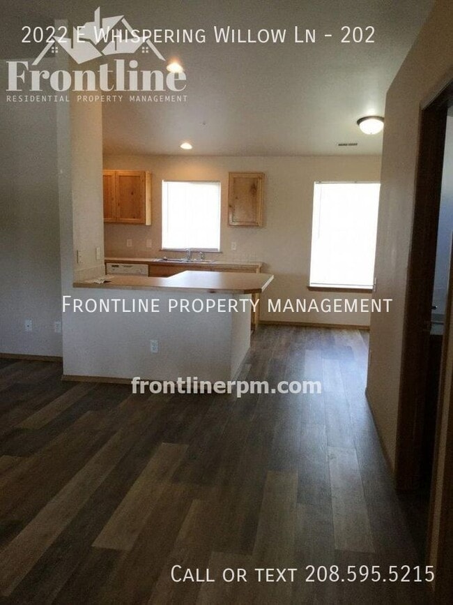 Foto del edificio - 2022 E Whispering Willow Ln