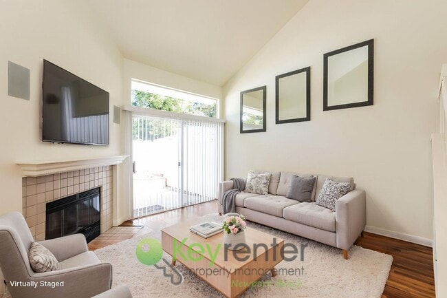 Foto del edificio - Beautiful Mission Viejo Townhome - Highland Park Community
