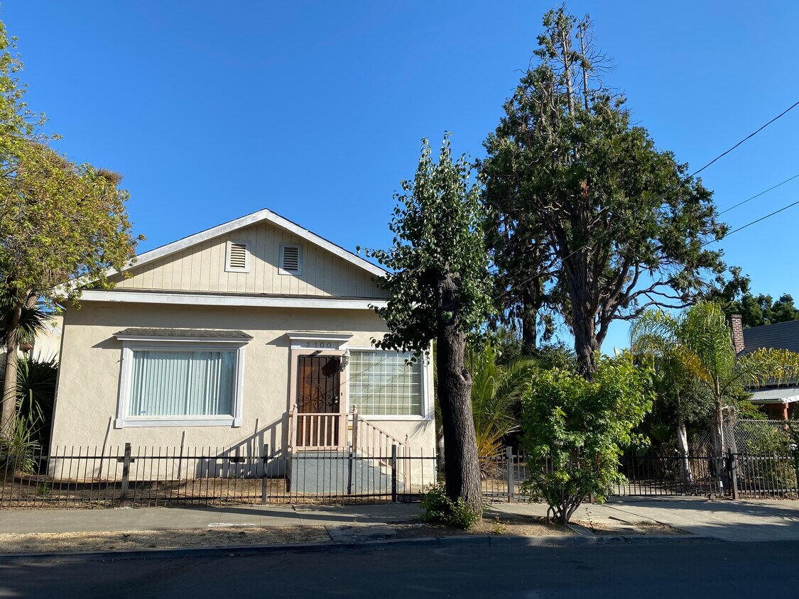 3100 Eastman Ave, Oakland, CA 94619 House for Rent in Oakland, CA