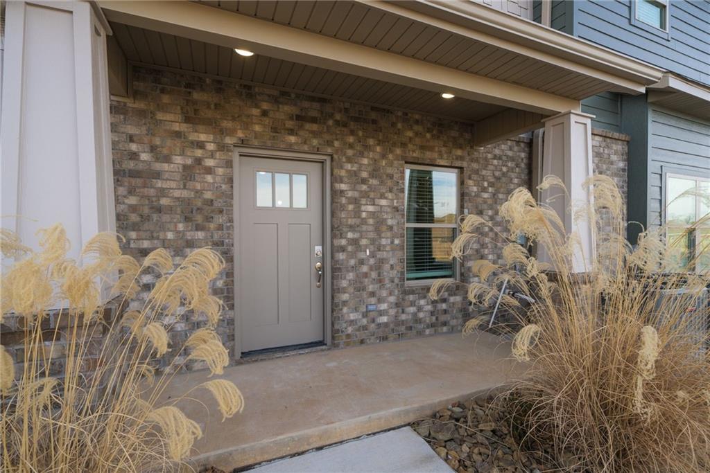 Foto principal - 2101 SW Expedition St