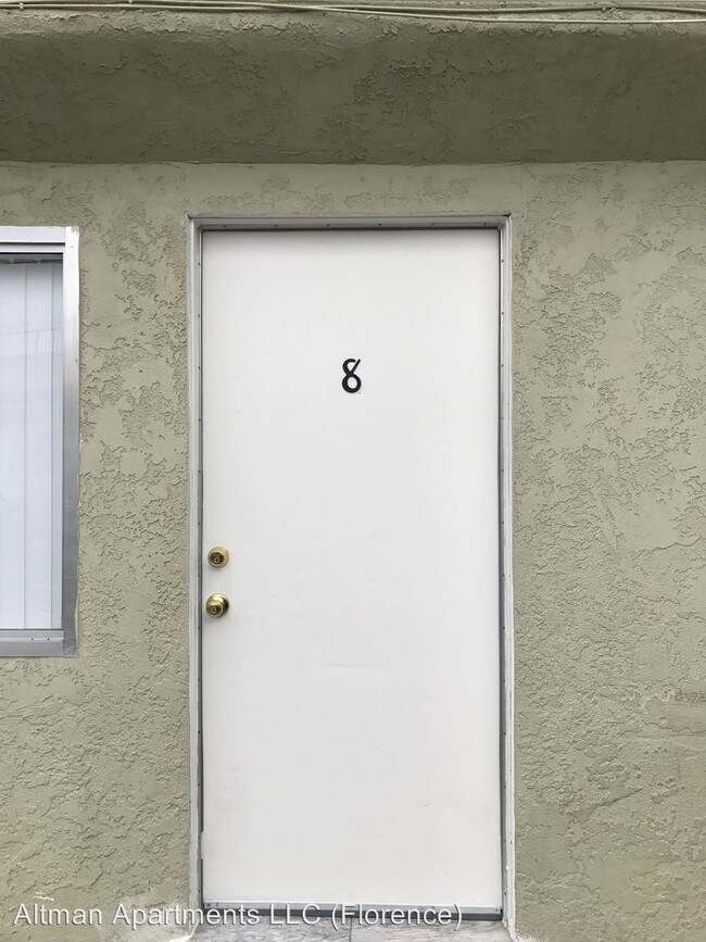 Foto del edificio - 1141 E Florence Ave