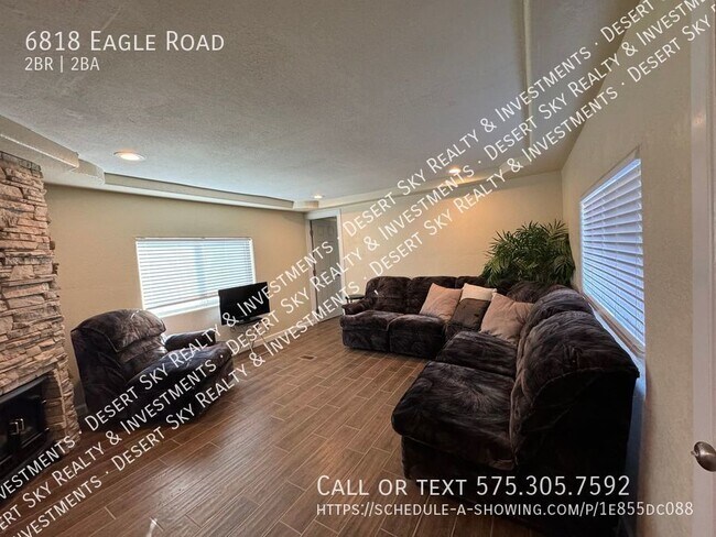 Foto del edificio - 6818 Eagle Rd