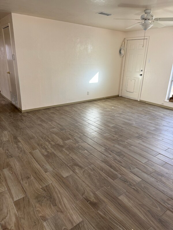 Foto del edificio - 11104 Indian School Rd NE