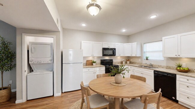 Foto del edificio - 2 Bed/2 Bath Condo in Pigeon Forge, TN Available Now!