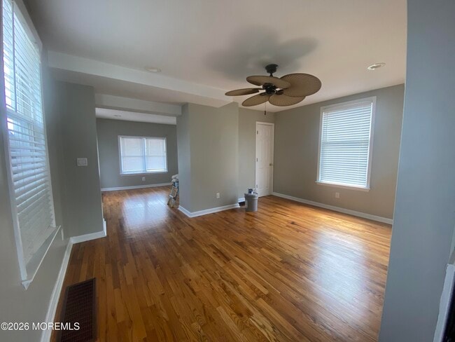 Foto del edificio - 563 Winter St