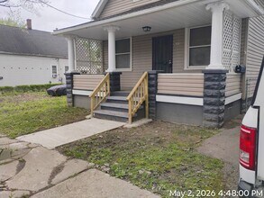 Building Photo - 6015 Hosmer Ave