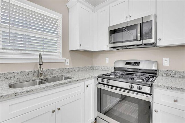 Foto del edificio - 3261 Sugar Creek Falls Dr SE
