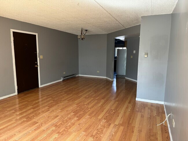 Foto del edificio - 738 Briar Hill Ln