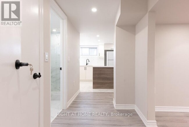 Building Photo - 6 Bellvare Crescent