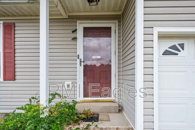 Foto del edificio - 114 Gleaves Ln