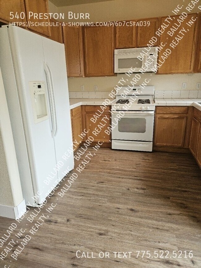 Foto del edificio - Beautiful Townhome at Rancho San Rafael