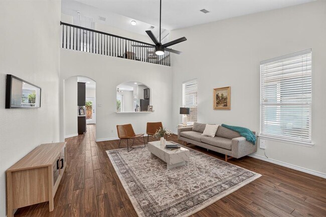 Foto del edificio - 1703 Comfort Ln