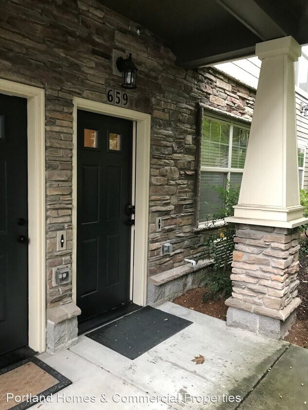 Primary Photo - 2 br, 1 bath House - 659 NE Garswood Ln.