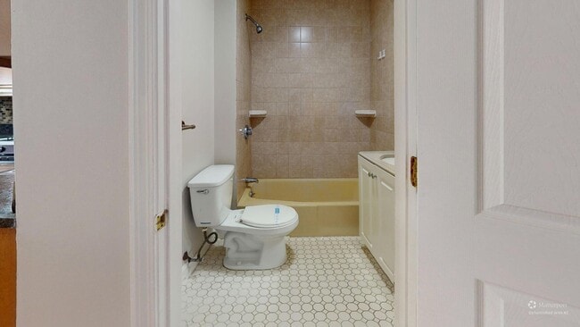 Foto del edificio - 161 Bennington St