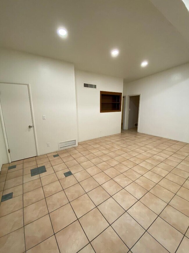 Foto del edificio - 2315 E Glenn St