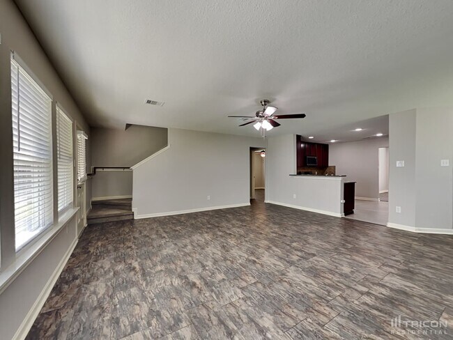 Building Photo - 16768 Northern Flicker Trail Conroe TX