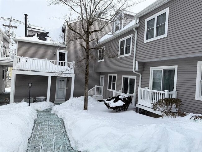 Foto del edificio - 112 Lowell St