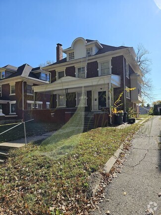 Building Photo - 2639 E 29th St