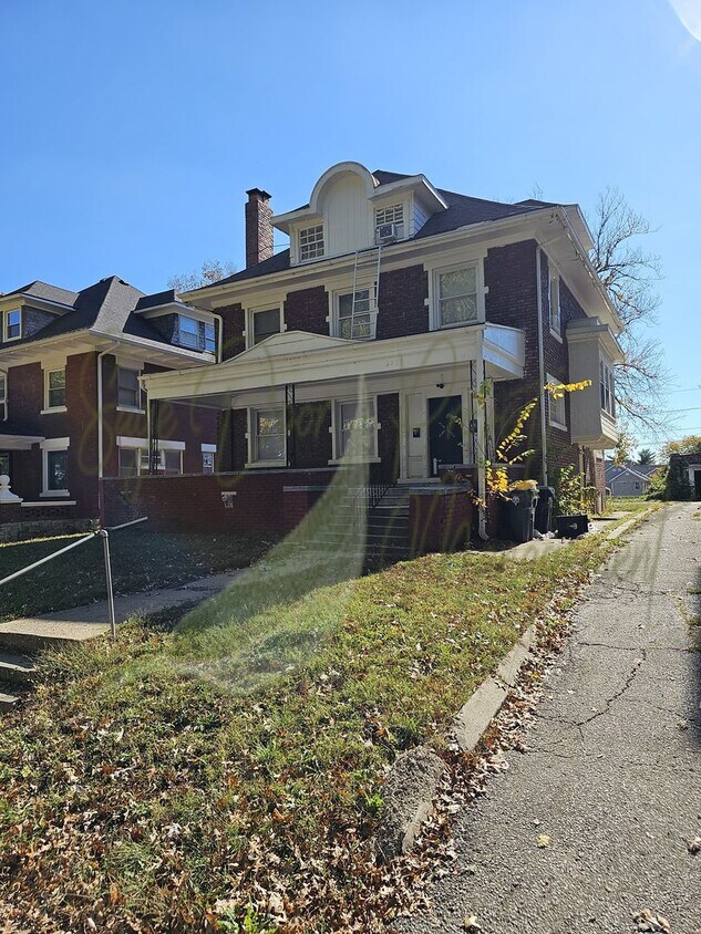Primary Photo - 2639 E 29th Street