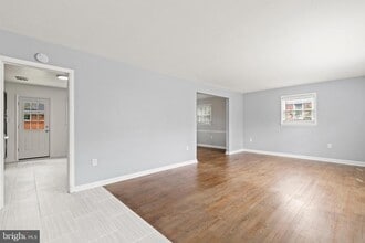 Building Photo - 6217 Stoneham Rd