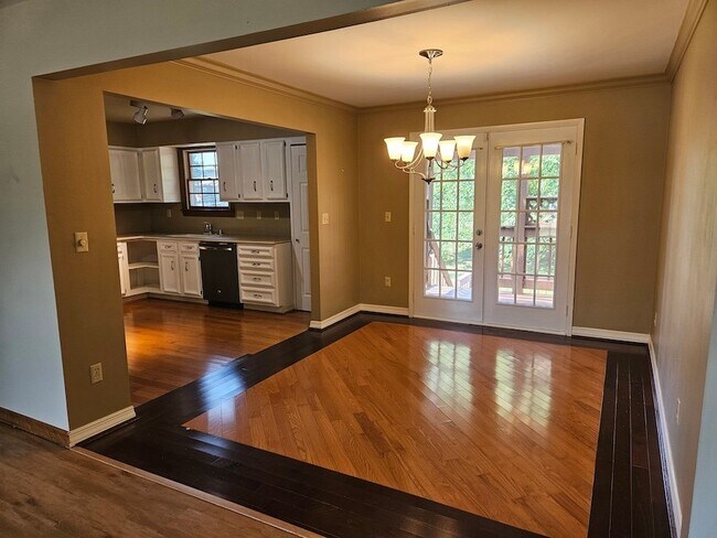 Foto del edificio - 3026 Round Hill Ct