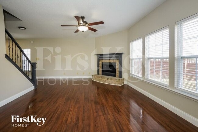 Foto del edificio - 9486 Lantern Ln