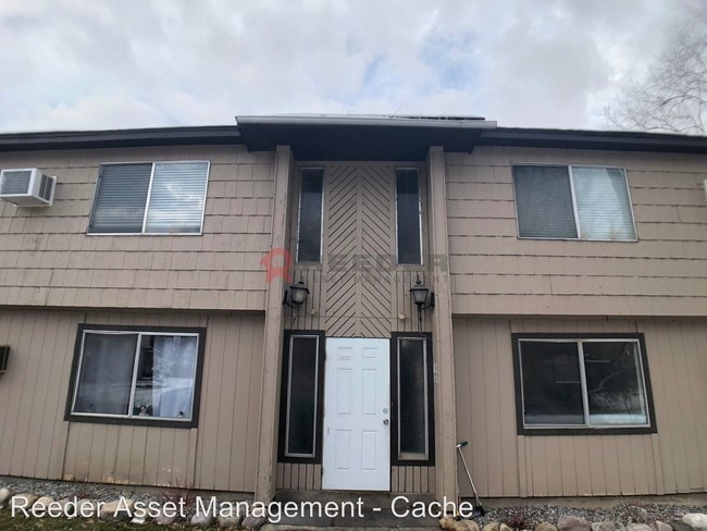 Building Photo - 257 W 600 N