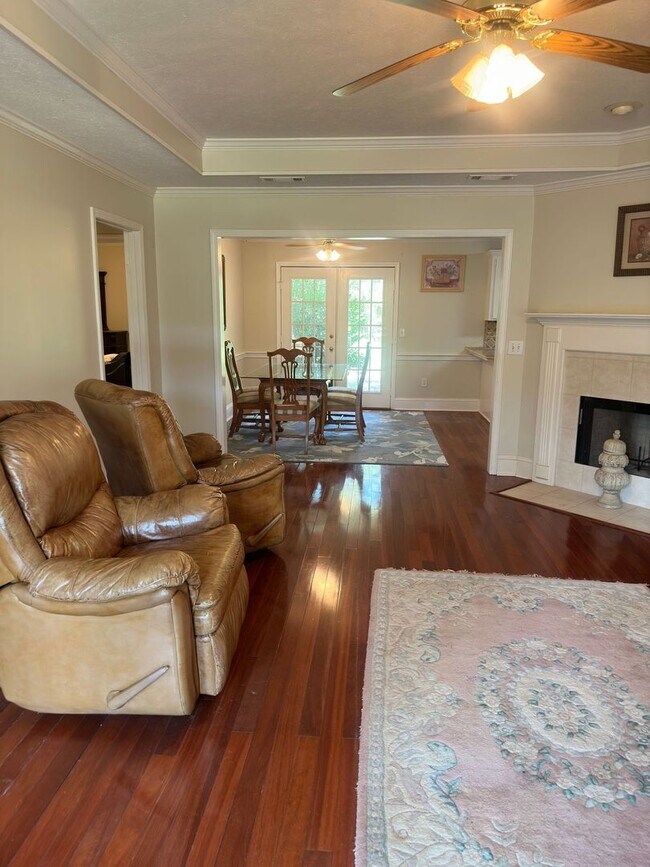 Foto del edificio - Rural Brandon Condo For Rent 3bd 2ba Fully...